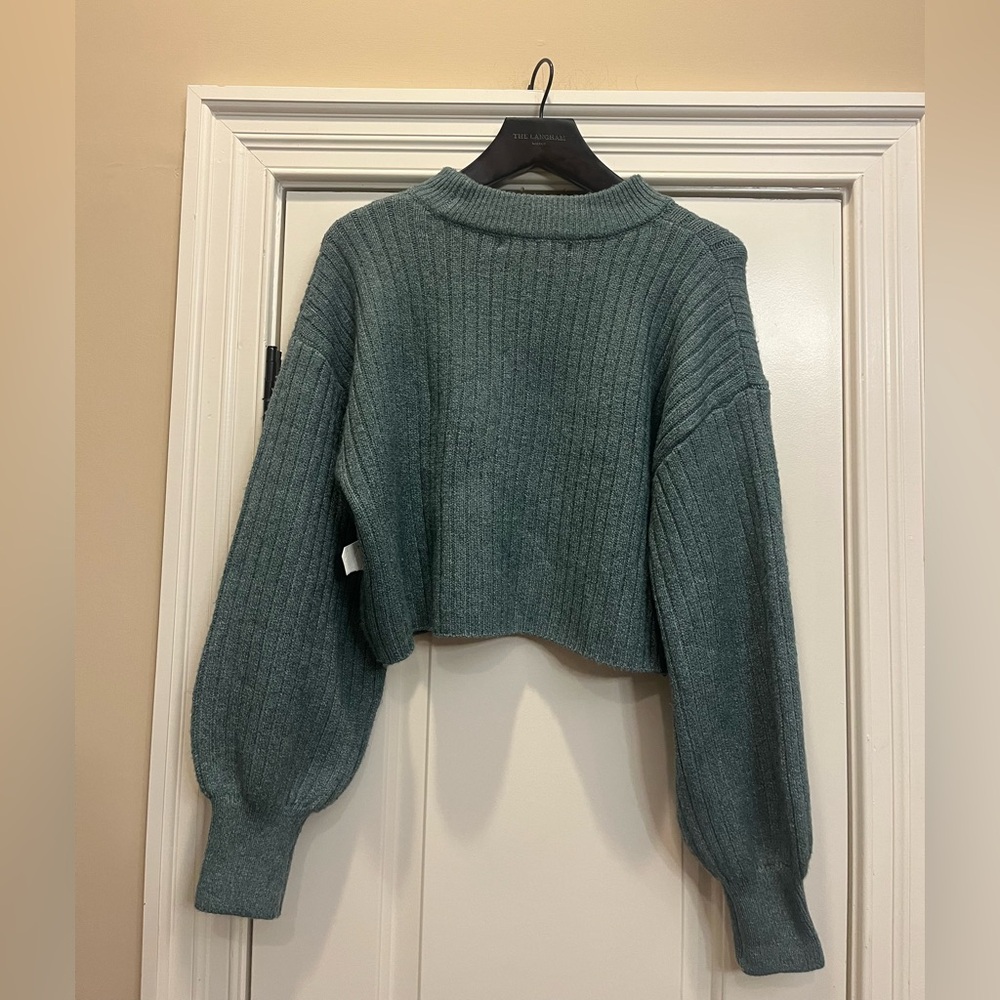 NWT Altar'd State Ribbed Green Cropped Sweater - Picture 2 of 6